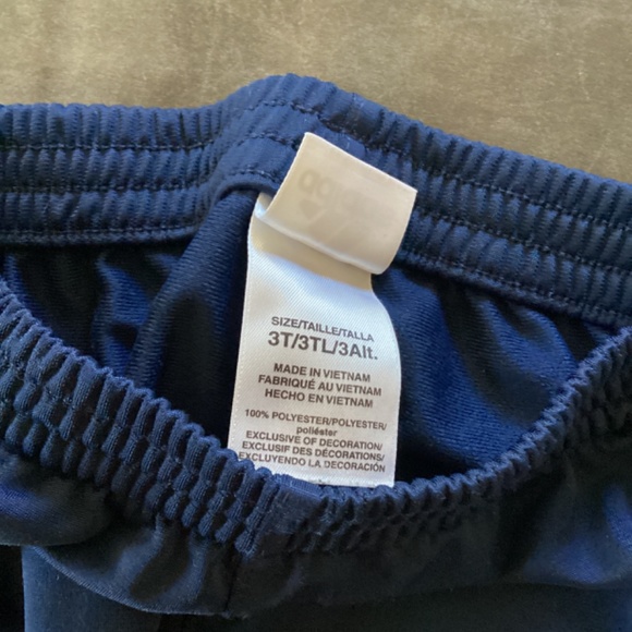 Adidas track suit 3t - Picture 7 of 7